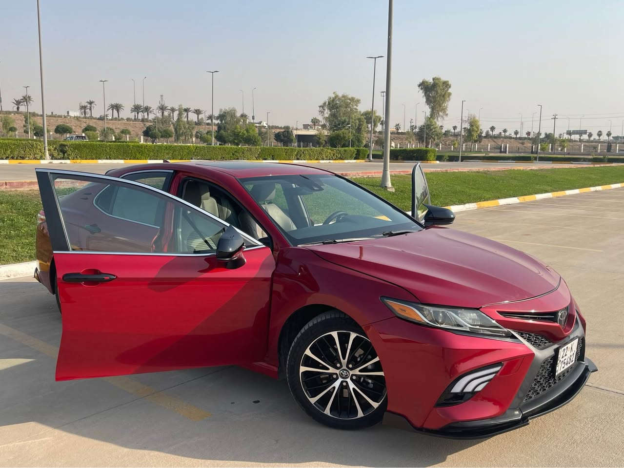 السلام عليكم ورحمة الله وبركاته 

Camry SE 2020/ كامري

محرك  2500cc بانزين 
السيارة للبيع او مراوس ب جيب كراند شيروكي 

الضرر : جاملغ امامي + وخلفي جهة سكن مع ربع باب سكن امام 
الضرر سطحي وصور الضرر موجودة بالمنشور 

إرباكات كلها سليمه 💯

المواصفات
• شاشة كبيرة
• كاميرا خلفية
• رادار امامي
• مانع تصادم
• محدد مسار
• تصحيح مسار
• مثبت سرعه
• مانع انزلاق
• استيرن متحرك
• تحكم طارة
• نقطة عمياء
• حساسات مانع تجاوز
• اضوية اماميه زنون LED
• اضوية خلفية LED
• ليد زنون نهاري
• ويل قياس 18
• نظام ECO + TRIP 
• نظام GPS + خرائط
• نفكيشن
• 3 أنظمة قياده ECO / Normal / Sport 
• بلوتوث
• مدخل USB 
كفاله كير مكينه

السعر : 175$
مكان السيارة اربيل أربيل, العراق


**إذا كنت صاحب هذا الإعلان وتريد حذفه لأي سبب، رجاءا أرسل رسالة إلى الدعم الفني**