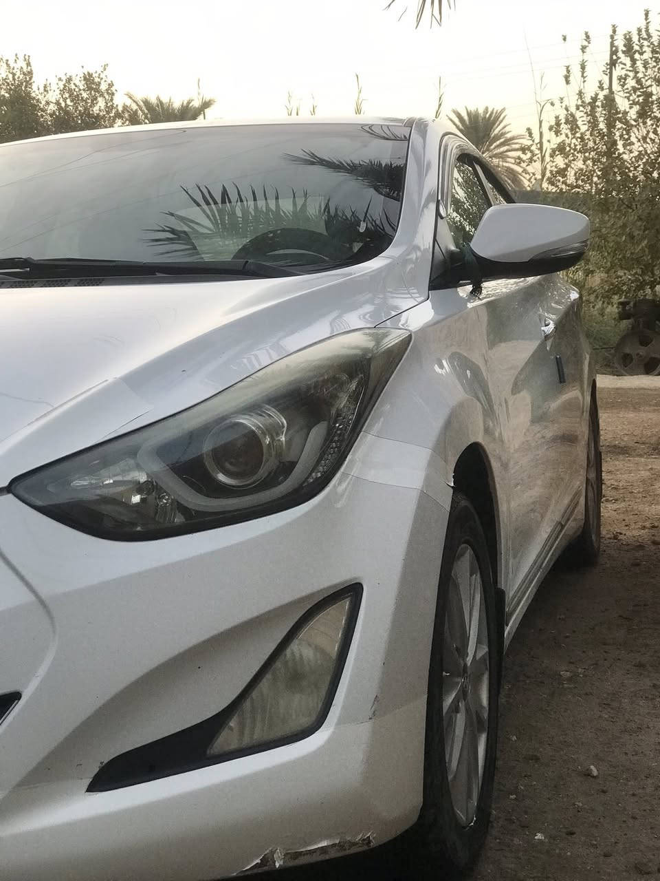 السلام عليكم 
النترا  خليجي 2015 سنويه بأسمي 
بيها بارد اقل الشبر باب السايق  
فول مواصفات عدا البصمه
السعر 130 
بابل  /قرب سيطره الاثار 
 رقمي ***********
