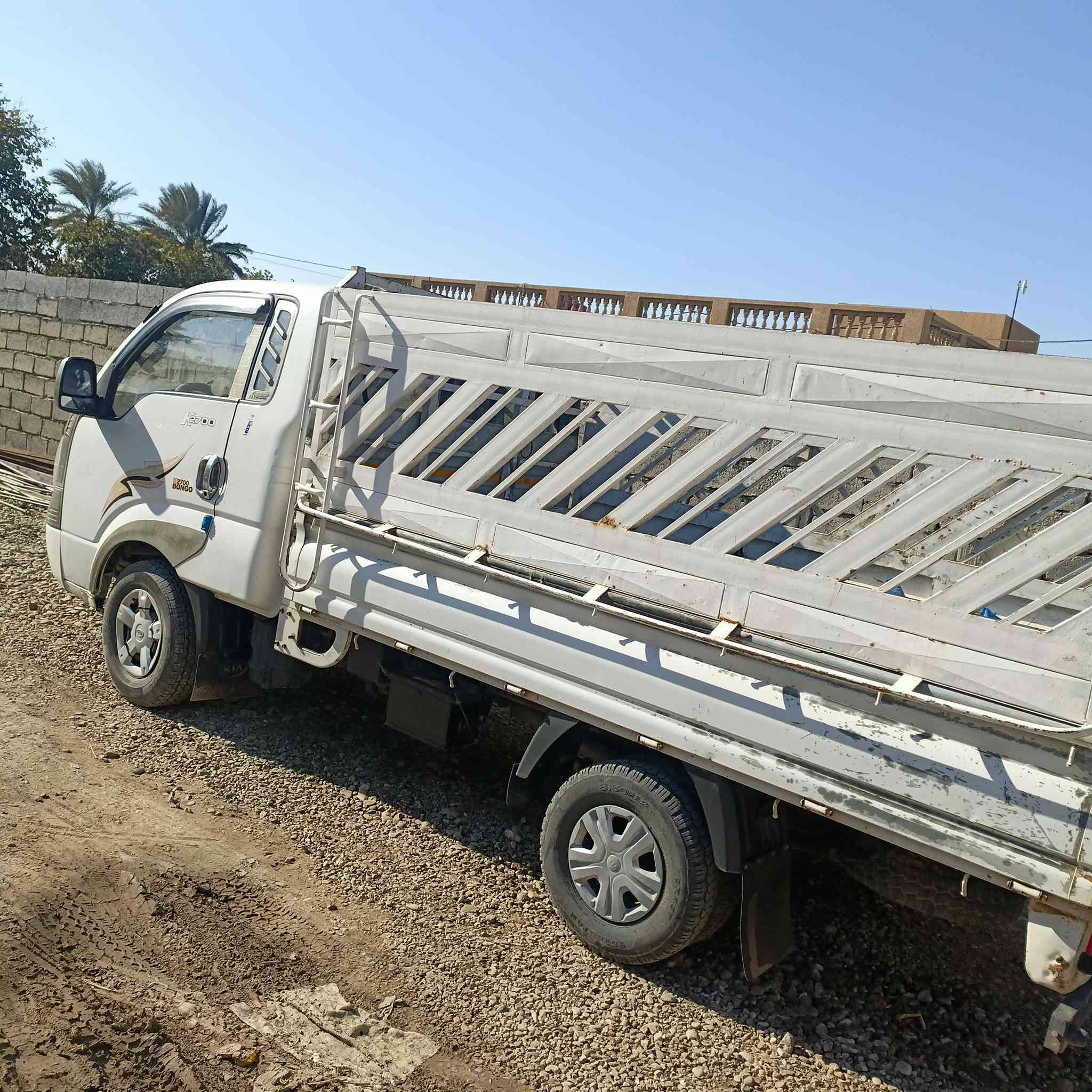 سلام عليكم  كيه حمل للبيع موديل 2012 محرك   مبدل. تخم تاير  العنوان الصويره الديوانيه الغربيه قرب جسر السلام  الاستفسار عل هاذ ***********
