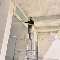 موجود خلفته صبغ دخلي وخارجي احن كادر نطلع بل يومي مكاني بغداد 07762202...