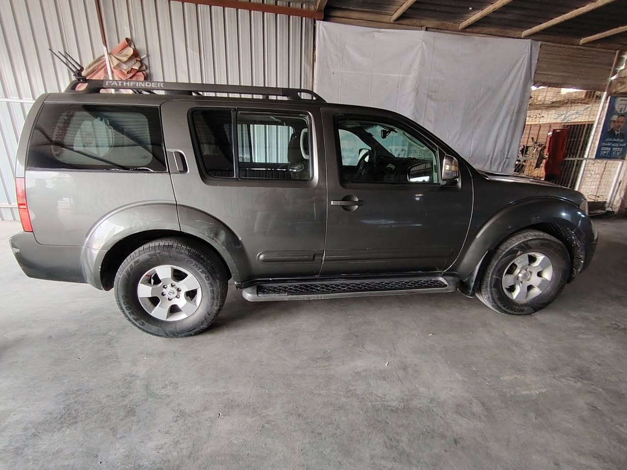 السلام عليكم الى الخوه الكرام بات فندر بيهة قطعه وحده صبغ بدون دواخل وسعر كلش مناسب
موديل 8 مكفول كير ومحرك رقم بغداد بسمي تحويل مباشر دشبول رماده شاشه وشاشه بلسقف دفدي وكامره دواره  تخم تاير صدر خلفي وامامي وحته لدسكات مبدلهة لسياره احله من لصورسعر 90 وبيهة مجال عنواني بغداد ابوغريب اذا شراي تعال وكلب وبيك خير ودلل  ***********
