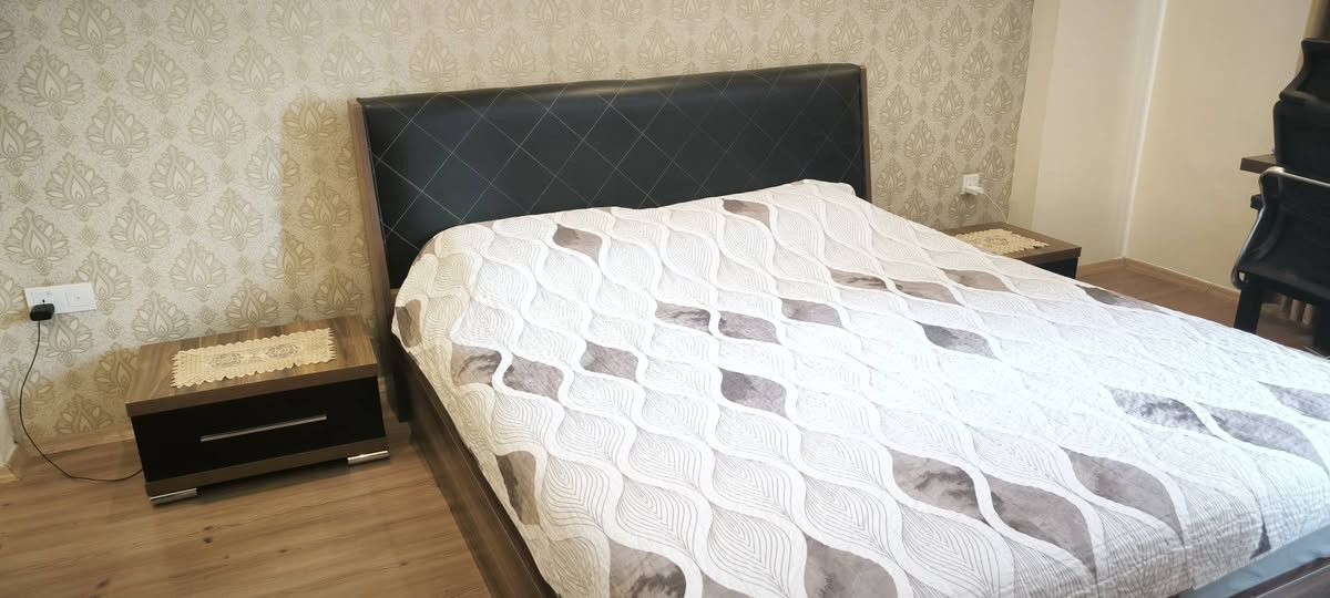 مرحبا
غرفة نوم 6قطع للبيع بداعي السفر


**إذا كنت صاحب هذا الإعلان وتريد حذفه لأي سبب، رجاءا أرسل رسالة إلى الدعم الفني**