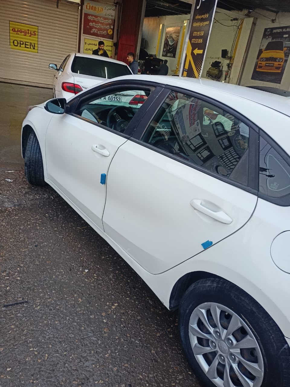 كيا فورتي ٢٠١٩ وارد امريكي محرك ٢٠٠٠ المرغوب ماشية قليل بحدود ٤٥ الف  حادثها فقط باب خلفي عكس سايق وشوي جاملغ  السيارة موجودة في سليمانية رقم سليمانية  السعر المطلوب 135$. اتريد وكالة اتريد تحويل بنفس اليوم  
*********** 
اخوان فقط واتس اب فقط وشكرا
