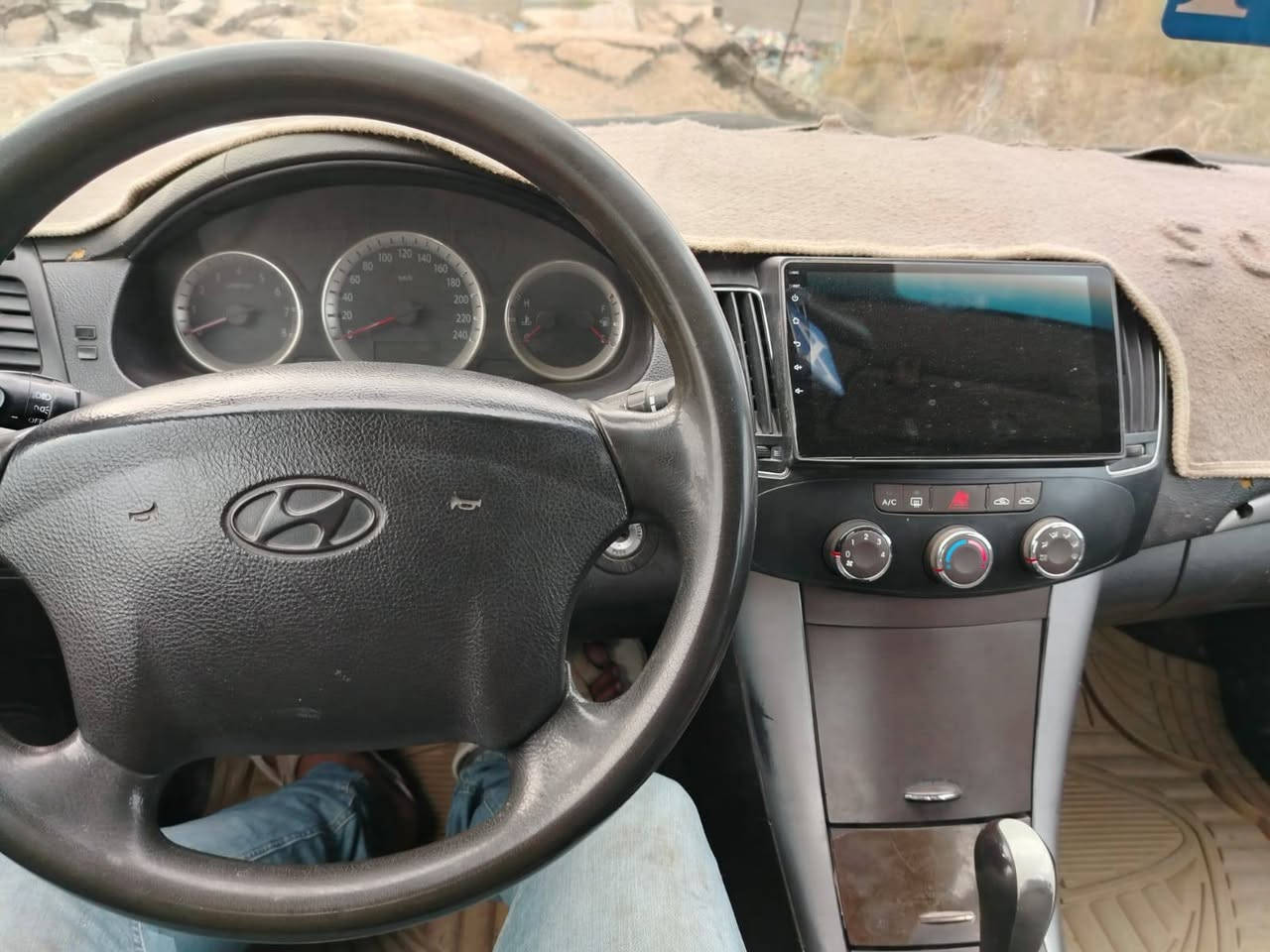 سيارة سوناتا رقم بصرة بسمي رقم دولي جديد مديل ٢٠١٠ السعر ٩٠ وبيها مجال فيس ماموجود واتساب او تصال شريحة المكان بصرة شط العرب. *********** البصرة, العراق
