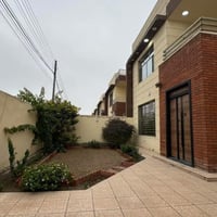 مجمع الزيتون • ٢٥٠م • حديقة أمامية