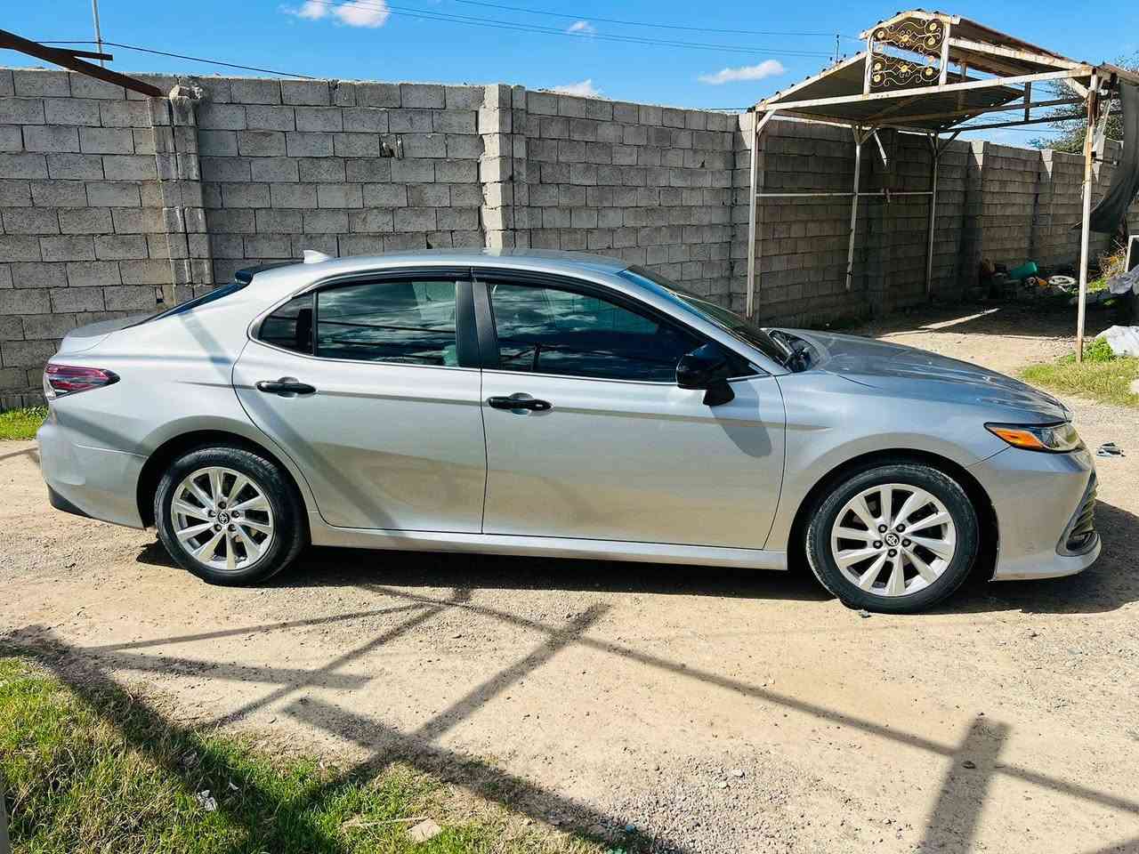 السلام عليكم كامري للبيع موديل 23 رقم اربيل سنويه وهزه جديده مكفوله گير محرك بل شرط ماشيه قليل 46 ميل ضرر شخط بل بوب ومرشوش بچم كبس صور الضرر مرفوقه بل منشور مكان السياره قريه المسحگ السعر 190 وبيها مجال شي قليل الشراي يتصل ***********
