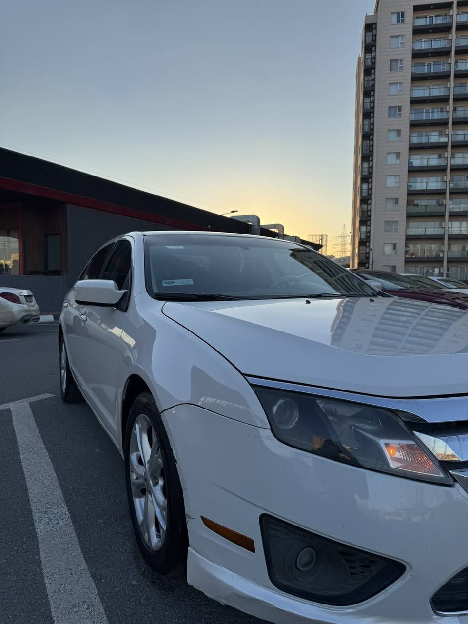 فۆرد فیوژن 2012 سفری شەریکەی نیڤا (NIVA)
دوو سویچ
شەغال
باڵ و حاسە بیلادی 
سوکان ڤۆلیۆم و تحدید سرعە
تراکشن
ویل گەورە 
ناو زەرد
ھەموو گیانی بە شەرت 
بێ تەقەو ڕەقە 
تایە و پاتری و ڕۆنی تازەیە 
لای خۆم یەک چاملخی بو بە بۆیاخ لەسەر شوخت 
کراوەو گۆڕاوی نیە

سعر: لە کۆمێنت داوای بکە ڕاستەوخۆ بۆت دێت 📩 

گێڕ و مەکینە نەکراوەتەو بە شەرت
تەبریت بە شەرت 
بە ناوی خۆمەوەیە و سەیارەکە ھی دەستی خۆمە 
 غەیری بەنزین و ڕۆن ھیچ مەسرەفێکم لێ نەکردووە 
ماڵی دۆستە ـــ

ژمارەی خاوەن سەیارە 
***********
