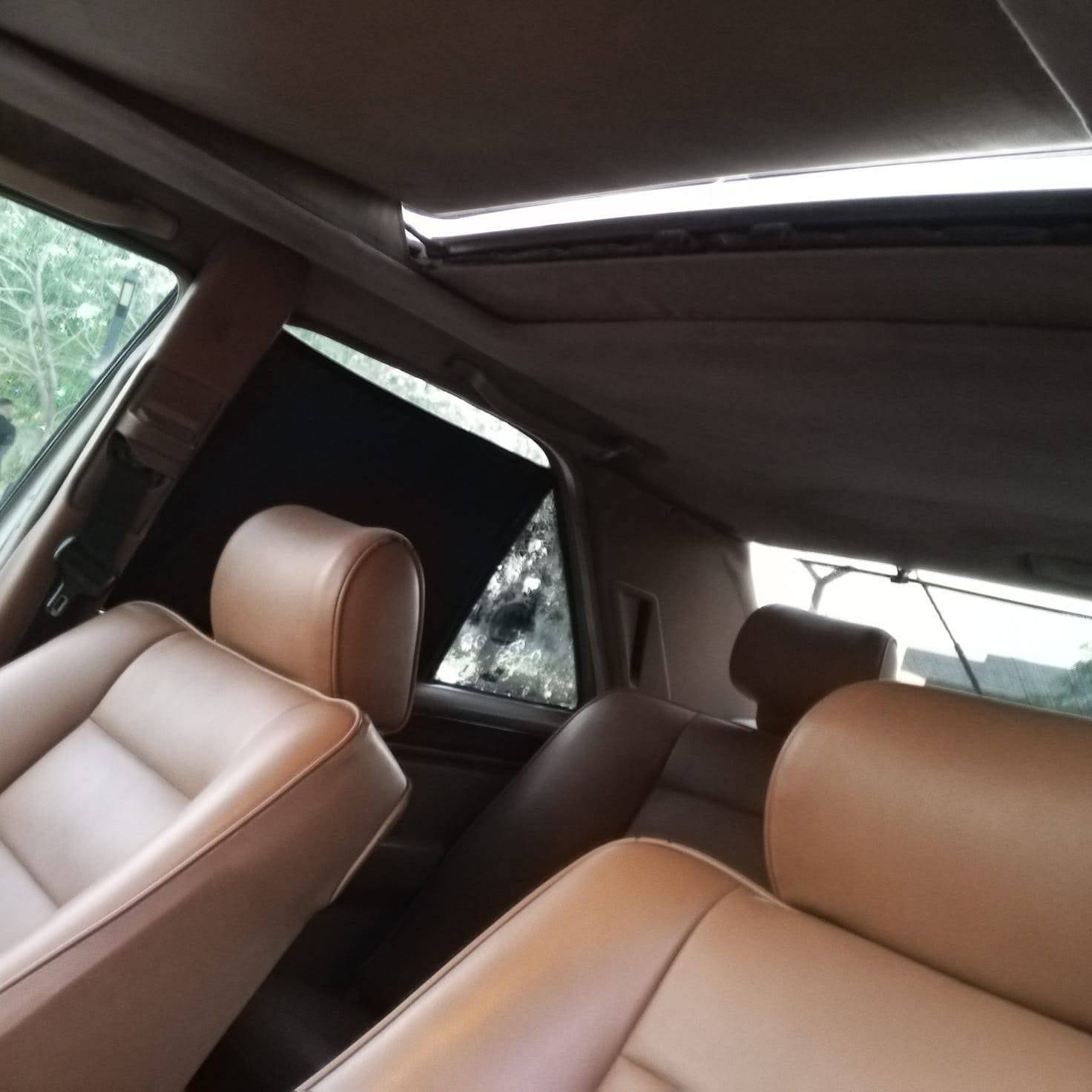 مارسيدس دب  موديل 1991 محدث 94 مكينه VVt 3000 سياره نضيفه وجاهزه من كلشي تبريد حداديه مكينه وكير جديد
رقم اربيل  مكان الكوفه
مارسيدس دب  موديل 1991 محدث 94 مكينه VVt 3000 سياره نضيفه وجاهزه من كلشي تبريد حداديه مكينه وكير جديد ***********
