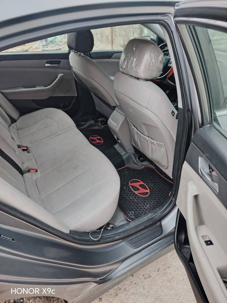 سوناتا مديل 18 سياره وارد امريكي مكينه 𝑮𝑫𝑰 ضربتها بامريكا جاملغ امامي مبدل فقط سياره جاهزه من كلشي بيها شوي جراد بلقماره سياره جاهزه محرك كير تخم تاير حداده تبريد جاهزه من كلشي سعر 118 عنواني بصره للأستفسار ***********
