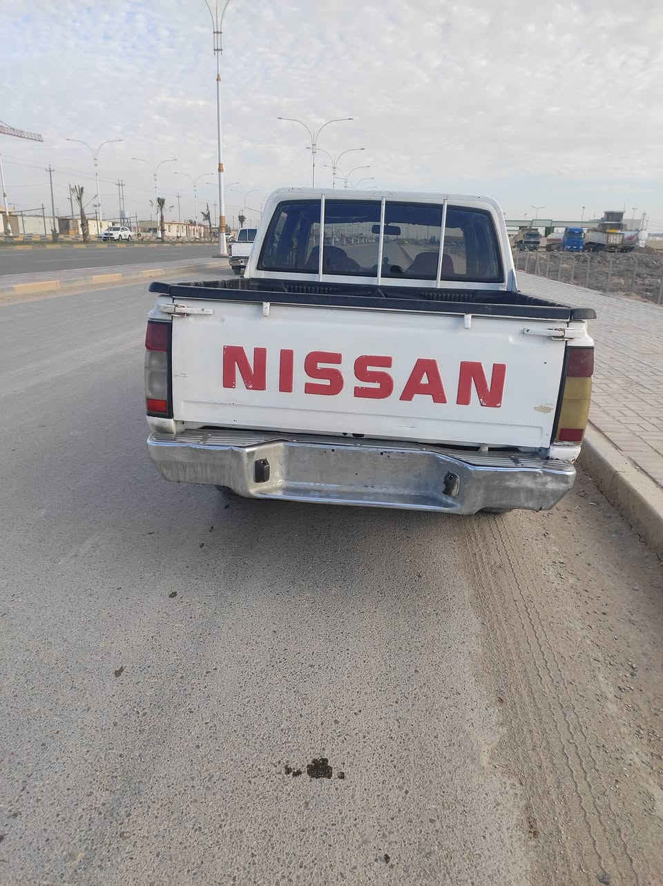 نيسان 2009 سياره جاهزه محركهاا بيه تنقيص قليل رقم دولي بغداد بسمي تبريد ثلج تخم تاير حداديه 90 بليميه مكان السماوه
***********

السعر 70 وبيهاا مجال قليل
