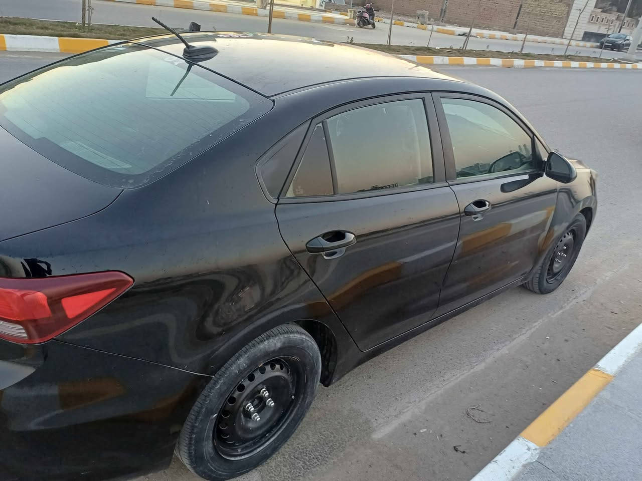 كيا ريو 2020 S ماعدا البصمة والفتحة السيارة نظيفة كلش وارد أمريكي

تبديل جاملغ وبنيد والباقي كفاله سيارة جديدة

محرك وكير شرط مامفتوح 

محرك 1600 دوش 

معوقين مثنى بداية سنة 2027
باقيلها سنة وتتحول حر

السعر 110 وبيه مجال

ناصرية *********** Singapore
