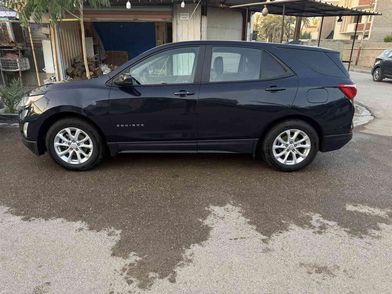 🚗 للبيع: Chevrolet Equinox 2020 LT

✨ بحالة ممتازة جداً 
� التفاصيل:

 • 📅 الموديل: 2020
 • 📍 الرقم: أربيل
 • 🚗 الممشى: 70,000 ميل
 • ⚙️ الفئة: LT (فل كامل وسط)
 • ⛽ محرك: 1.5 لتر تيربو – 4 سلندر
️ حالة السيارة: بدون صبغ بدون بارد 
 • ✔️ حادث خفيف (دعامية فقط)
 • ✔️ صدر جديد للسيارة
 • ✔️ تخم تايرات جديد 🔥
 • ✔️ السيارة نظيفة وجاهزة للاستخدام

⭐ المواصفات (فئة LT):

 • شاشة لمس + نظام Apple CarPlay / Android Auto
 • 📷 كاميرا خلفية
 • 🎛️ تحكم من المقود
 • ❄️ مكيف قوي (مناسب للأجواء الحارة)
 • 🔊 بلوتوث + نظام صوتي ممتاز
 • 🛋️ مقاعد مريحة + مساحة عائلية
 • 🧳 صندوق خلفي واسع (حتى 63.9 قدم مكعب)  
 • 🛡️ أنظمة أمان:
 ◦ مانع انزلاق
 ◦ تحذير اصطدام أمامي
 ◦ تثبيت مسار
 ◦ وسائد هوائية متعددة
� السعر:
             16,500 $
 للتواصل: (***********)
📍 الموقع: بغداد
