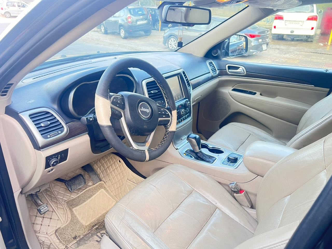 السلام عليكم جيب لاريدوه 2016 السيارة ماشية اقل ال60 الف مكينة كير بلاديات السيارة جاهزة ونضيفة كولش 
صور السونار موجوده بالمنشور 
السعر المطلوب 170$


**إذا كنت صاحب هذا الإعلان وتريد حذفه لأي سبب، رجاءا أرسل رسالة إلى الدعم الفني**