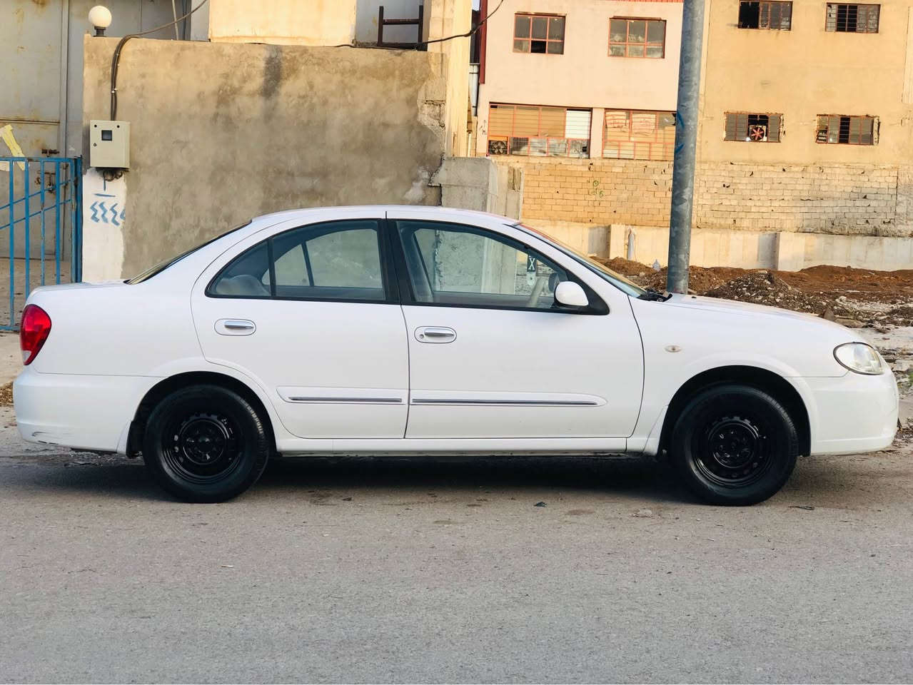 سەنی ٢٠١٠ بی بۆیاخ مەکینە سپی ناو فۆرمیکا ١٢٠ هەزار رۆشتووە 
*********** السليمانية, العراق
