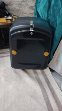 صندوك للبيع جديد ممستعمل قيم بل يرضي الله وتعال  بغداد الكريعات 077662...