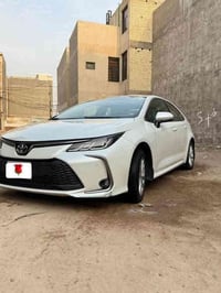 كورلا 2023 ماشيه 43 ساز قابله للزياده السياره مال موضفة جدا نضيفه فقط ...