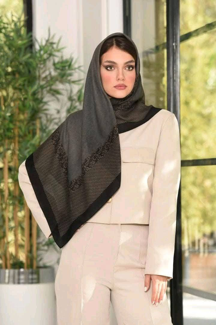 كشخة الـ "العمر".. لـ "نجمة" الحجابات! ⭐
وصلت الربطة القطنية  اللي الكل يدور عليها:
خامة قطن أصلية: باردة، ثابتة، وتگعد عالراس "قماش".
قياس راهي: متر كامل (100 سم) للفّة مرتبة ومريحة.
10 نقشات خرافية: موديلات جديدة تلوگ لكل لبساتچ.
متوفرة الآن في متجر نجمة.. احجزي نقشَتچ قبل ما تخلص! 🛍️

متوفر توصيل لكافة أنحاء العراق 

#نجمة_للحجابات

لمشاهدة كافة الموديلات انضمو للقناة 👇 
https://t.me/najma7_7


**إذا كنت صاحب هذا الإعلان وتريد حذفه لأي سبب، رجاءا أرسل رسالة إلى الدعم الفني**