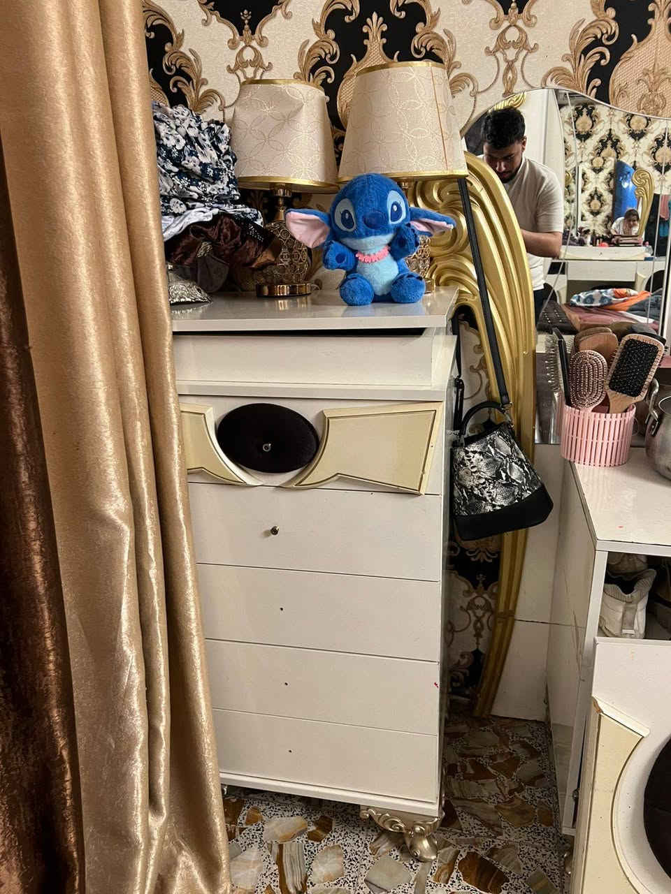 غرفة تركي 7 قطع نظيفه بدون اضرار مكانه زيونه مقابيل دار سعره 450 هيه ودوشك وبيه مجال بسيط مستعجل على بيعته شراي يجي اليوم ياخذه للاستفسار تواصل خاص


**إذا كنت صاحب هذا الإعلان وتريد حذفه لأي سبب، رجاءا أرسل رسالة إلى الدعم الفني**