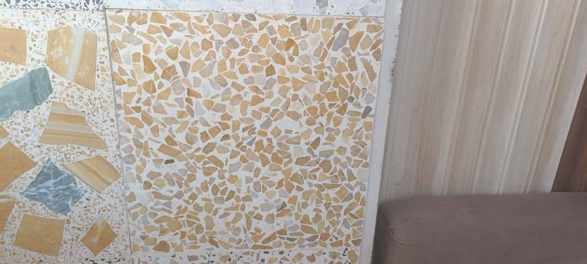 (((((((   الكاشي العراقي ))))))))
معمل  ومكتب كاشي الشمال ///// كركوك 
الشمال لإنتاج وتجهيز كافة أنواع الكاشي المطعم بالمرمر والمطعم بحجر الموزائيك الخام والمجلي وبايات تغليف وفق افضل وادق القياسات مع ضمان الجودة الشامله في الإنتاج من حيث  والمتانه والقوه والشكل 
العنوان / المعمل كركوك _ الصناعة الجنوبية_ فرع المعامل
             المكتب كركوك -  بداية مدخل شارع القدس ( عصرا) 
***********
***********
