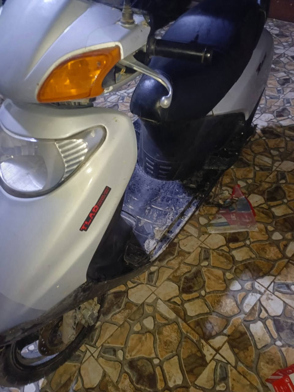 دراجه سبيسي سرعه 100لبيع سعر 450 مكاني ديالى دور زراعه ***********
