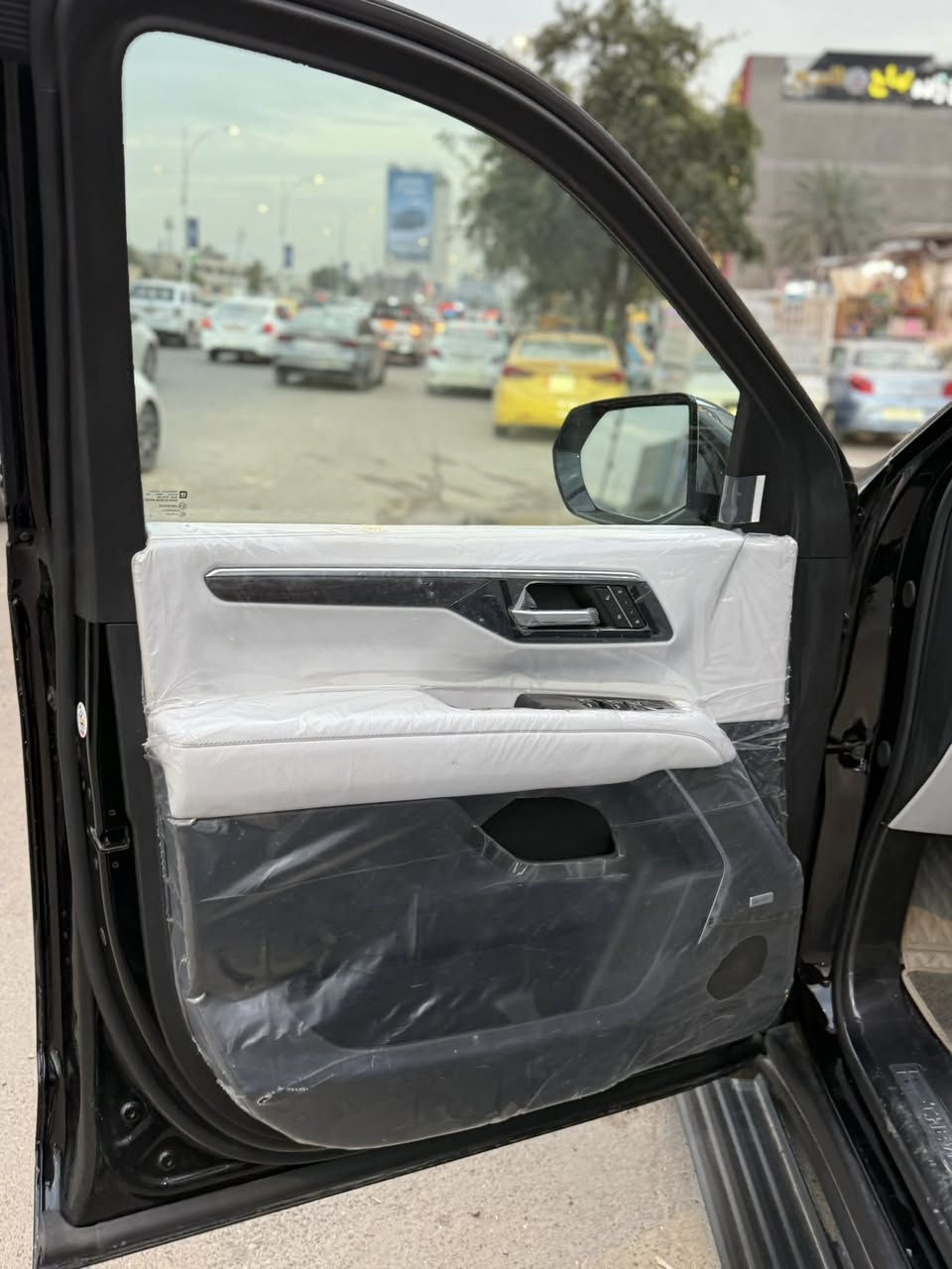 السلام عليكم ....
للبيع تاهو بريمير 2025 🔥

🚘 Chevrolet Tahoe Premier 2025

🎨 اللون: أسود ملكي

🛡️ مغلفة بالكامل PPF أفلام حماية نوعية ممتازة

📍وارد خليجي – فل كامل

📏 الممشى: 10000 كم فقط

✨ المواصفات: • شاشة كبيرة ونظام ملاحة

• كاميرات 360

• تبريد وتسخين مقاعد

• سقف بانوراما

• تشغيل بصمة

• نظام Bose الصوتي

• رادار + تحذير خروج مسار

• كراسي جلد فاخرة

• باب خلفي كهربائي

• ريموت تشغيل

• ويلات وكالة

✅ السيارة زيرو بحالة الوكالة

✅ مكفولة بالكامل عدة مكان بارد صغير فقط

✅ استعمال خفيف جداً ونظافة تامة

💰 السعر: 70,500

للاستفسار والاتصال ع رقم ‪***********
