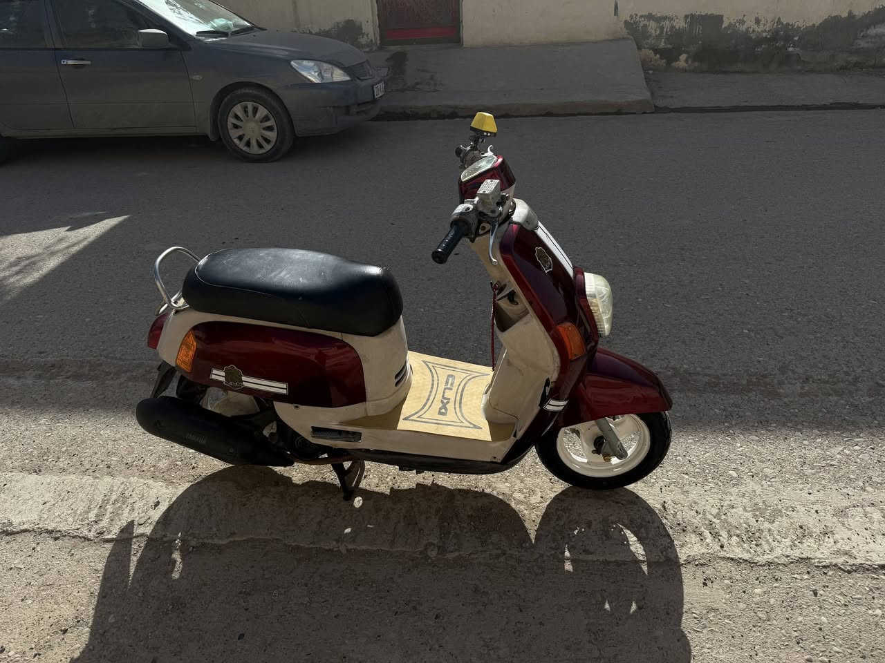 السلام عليكم دراجه بوليس كابريتر داخل كريمي الدراجه كامله مابيه اي نقص تايرات جديده مكينه ما مفتوحه برغي بيها السعر 475 المكان ديالى الخالص هبهب *********** (ملاحضه) ما اروس اي دراجه ابيع فقط
