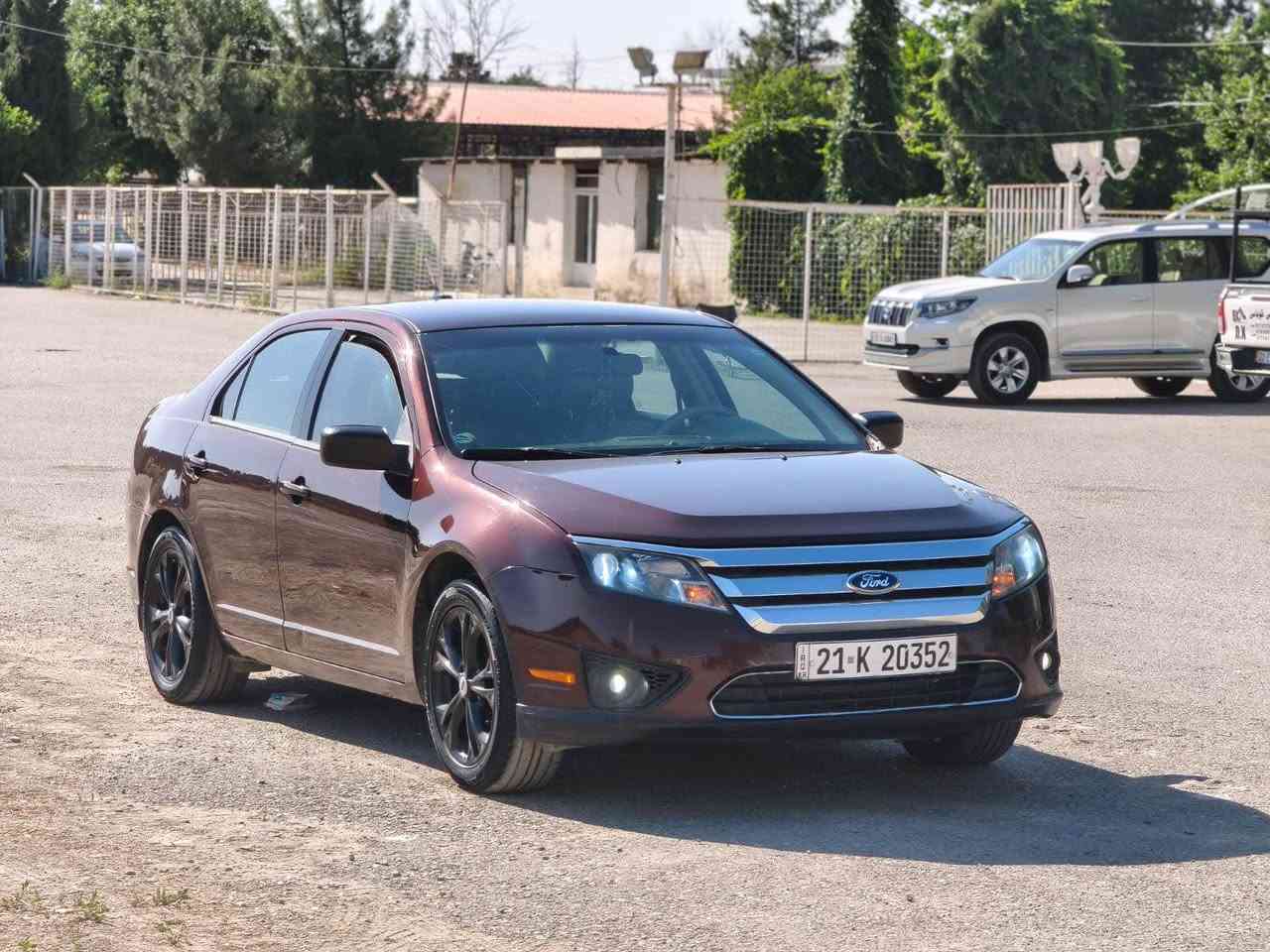 فۆڕد فیوژن ٢٠١٢ 
بێ بۆیاخە و هیچی پێوە نییە پێش و دوای تازە داگیراوە سەیارەکە زۆر جوان و پاک ماوەتەوە ڕەقەمی تازەیە و سەنەوی بەسەرچووە .
*********** السليمانية, العراق
