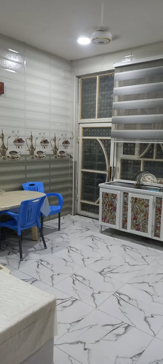 بيت للبيع لمساحه ١٨٠ طابو زراعي سند ٢٥ حله حي لسجاد قرب بانزين خانه ابو عجاج للتواصل ***********
