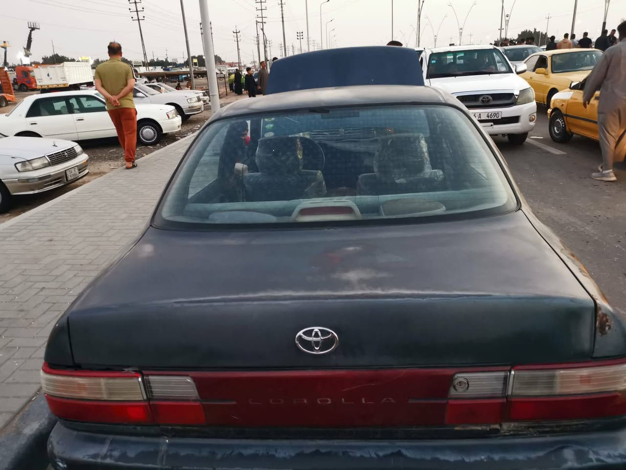 السلام عليكم الأعضاء المحترمين 
كورلا للبيع 
الموديل 1994
المحرك 1800
گير مع المكينه مكفولات بدون تنقيص او تبخير 
تبريد منظومه جاهزه بدون اي نقص فقط احد البواري بي ليك 
بدون حادث صبغ بلادي لا يوجد ظربه او طعجه فقط جراد 
كهربائيات شغاله بدون اي نقص ولا چطلات على وظع الشركه 
جام اربع كهرباء شغال + قفل 
سنويه الى 2029 داخله هزه 
السعر 50 ورقه وبي مجال قليل فقط نقوصات بسيطه درايمات يراد تبديل 
كشنات بلاديه مال الشركه وبحاله جدا ممتازه 
رقمي واتساب ***********
المكان البصره الزبير البترو كيمياويات
