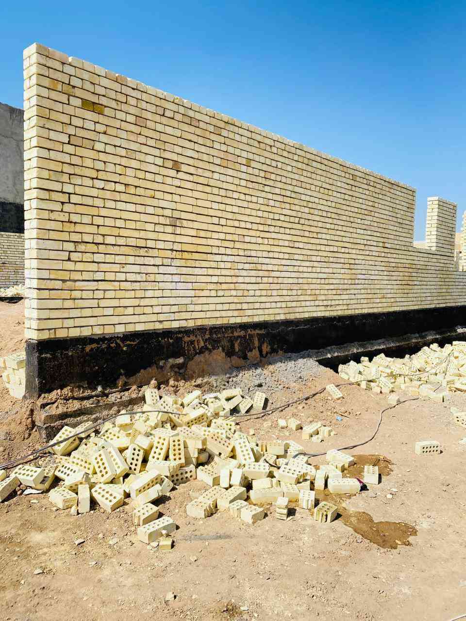 خلفه بناء درجه اولى ستلام مهندس. نشارت لمونه بقالب على دبل قطعي بسعار مناسبه تصل *********** ودلل نشتغل جميع مناطق بغداد 
مكاني بغداد
