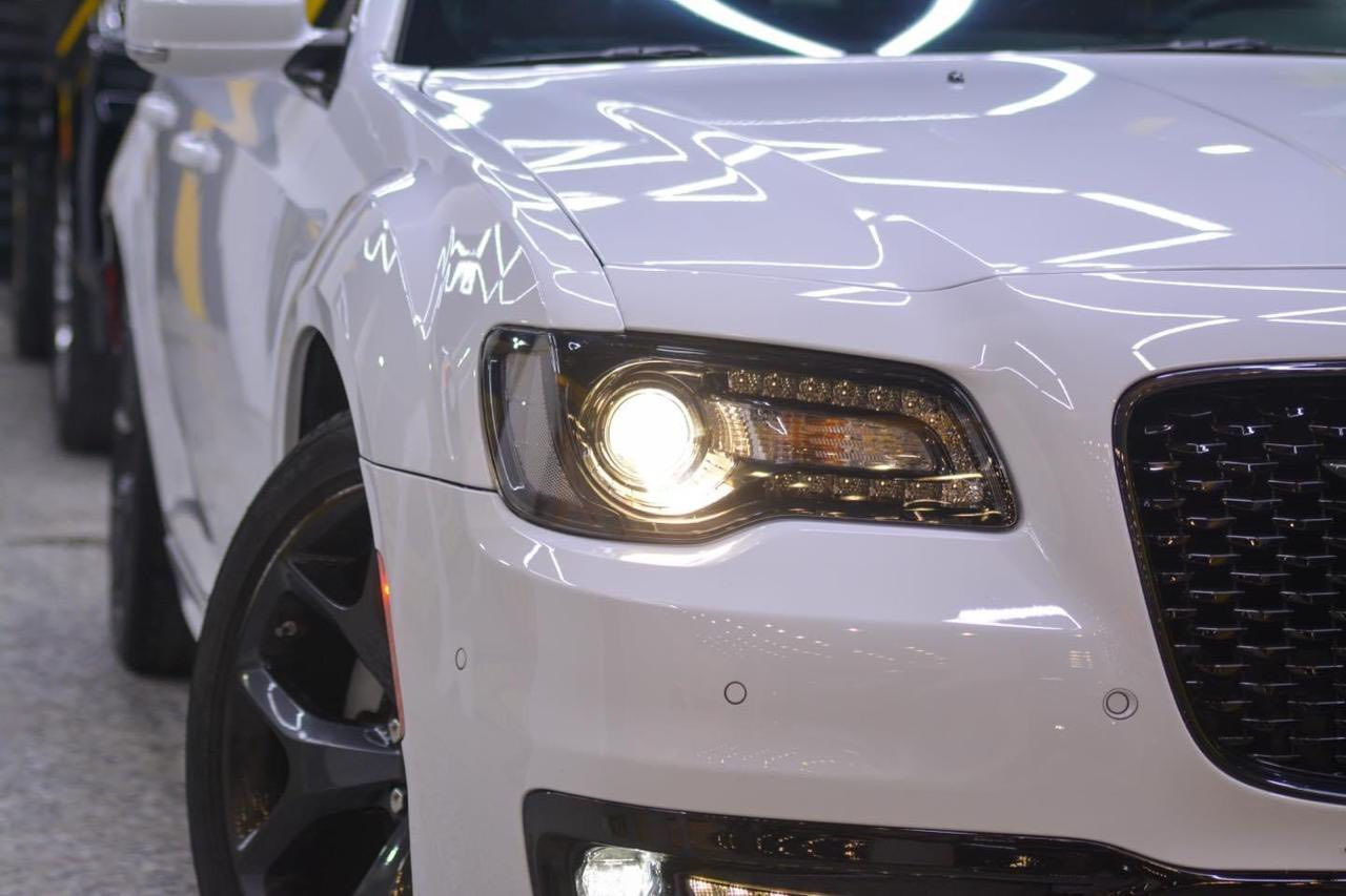 السلام عليكم
مجموعة سيارات للبيع 
سبورتج 2025 بلاك ادشن ماشيه 13 ضمان دولية 
تويوتا فرونت لاندر 2025 اس ماشيه 20 
توسان 2023 ماشيه 52 ضمان دوليه 
اوباما 2022 ريد اي بيها بابين رقم شمالي 
للاستفسار ***********
