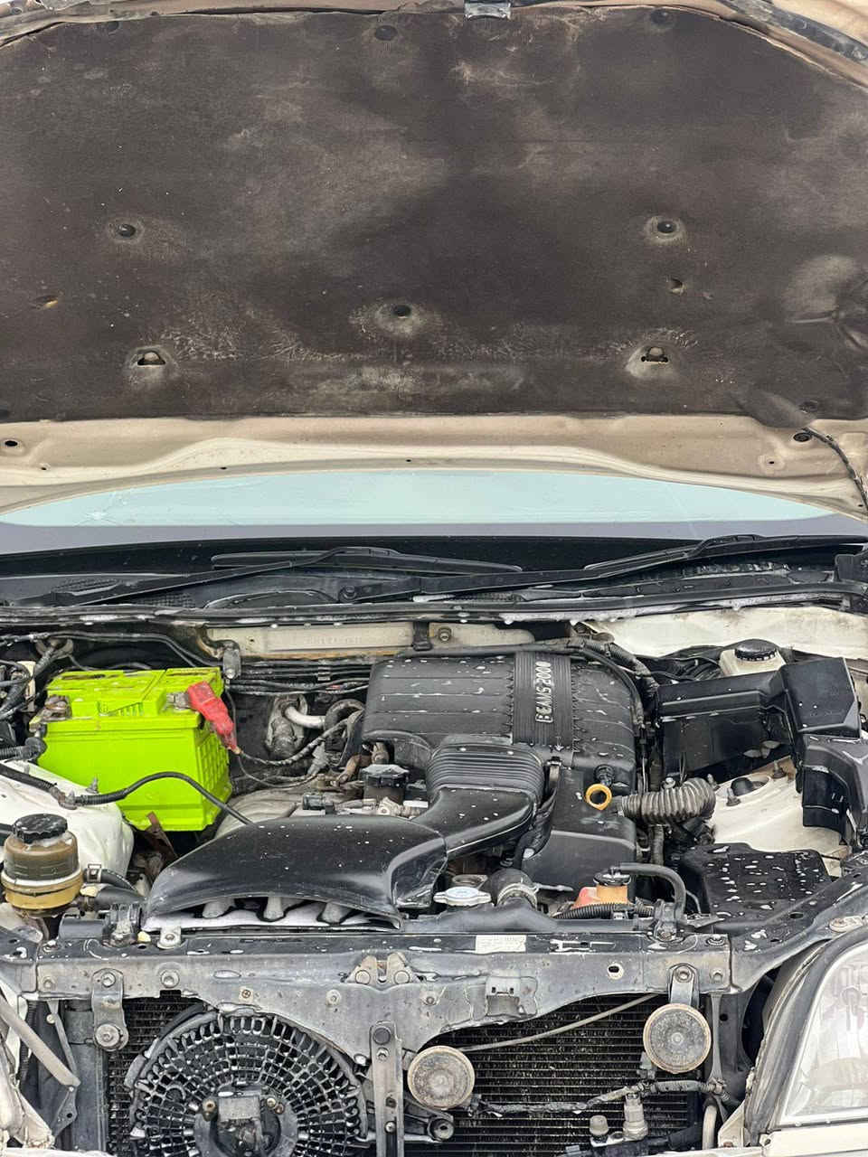 سلام عليكم سياره جنون كفاله عامه دكمتين مكينه زغيره2000 مكينه وكير وحداديه وتخم تاير تبريد مكاني البصره 5ميل سعر 135وبيها مجال رقم هاتف***********
