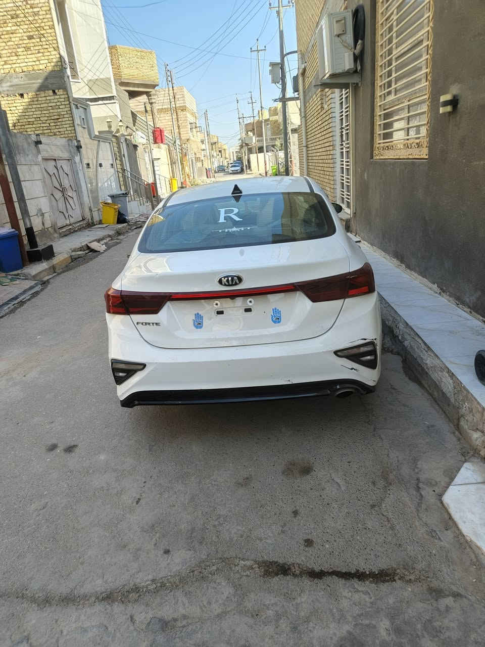 كيا فورتي 2019 أمريكية حادثها جاملغ وبنيد ايرباك ستيرن فقط وبيها باردات مواصفات إعتيادية شاشة كامرة فول تحكمات ستيرن كروس مثبت سرعة تحديد مسار كار بلي أندرويد اوتو انضمة قيادة ويل كروم مشدود الها لايت زنون عالي وناصي مكينة بلاد كير مبدل أي تي المرغوب حدادية تخبل مكينة 2000دوش سيارة حلوة ومناسبه معروضة ب 120 وبيه مجال ***********
