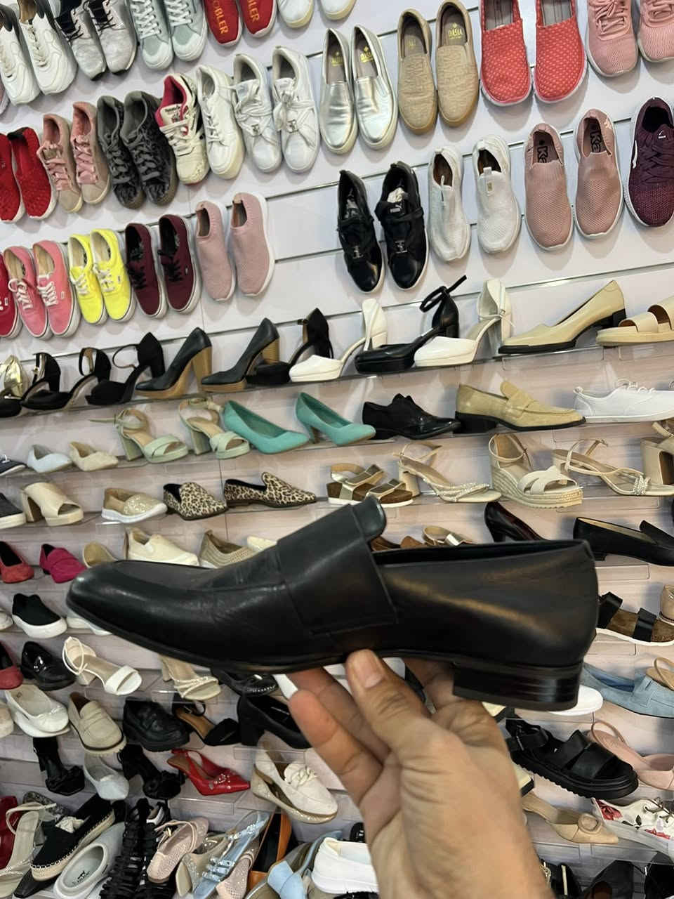 Vagabond
بالة أوروبية، جديد

قياس: ٤١

- يوجد التوصيل


**إذا كنت صاحب هذا الإعلان وتريد حذفه لأي سبب، رجاءا أرسل رسالة إلى الدعم الفني**