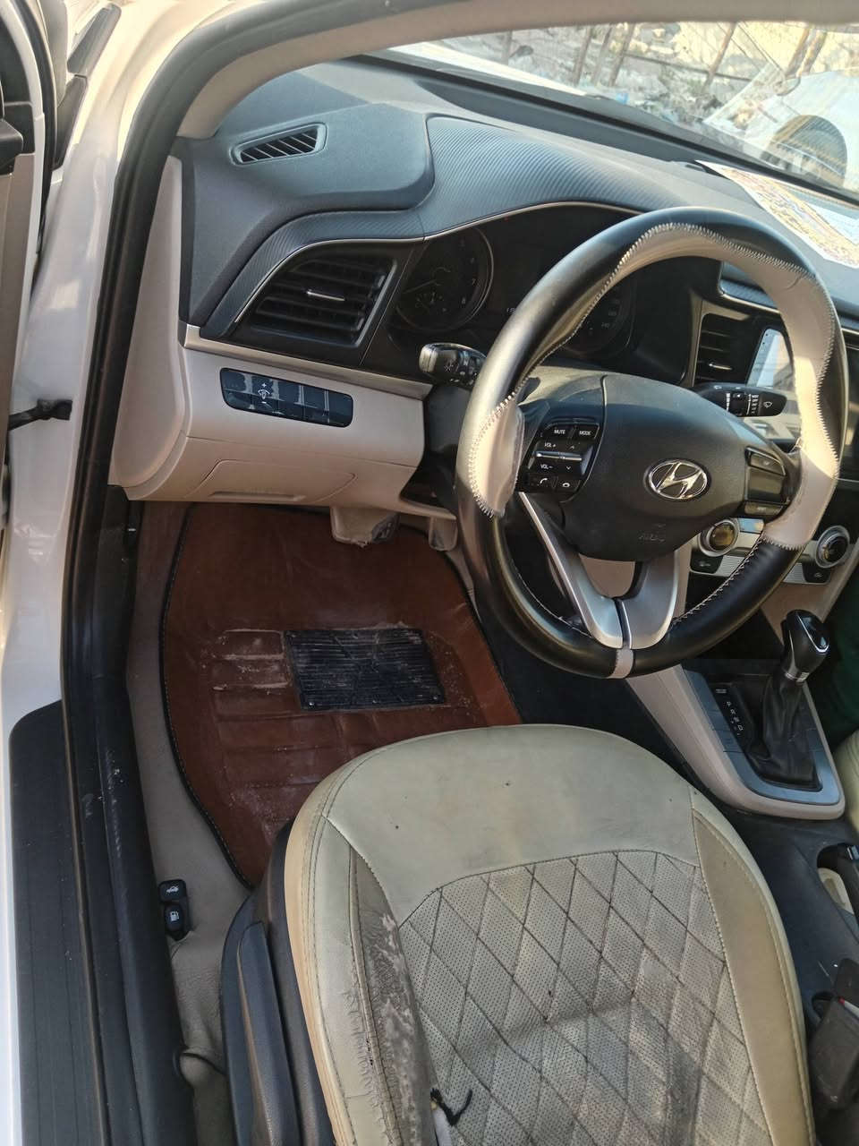 سلام عليكم الانتره مديل ٢٠ كفاله من صبغ وفتح وتبديل وضربه ماشيه 100 رقم أربيل الاماني تريد تحويل تريد وكاله سياره جديده بمعنه كلمه فول للخير عده بصمه مكاني نجف سعر 165 وبيه مجال قليل للتواصل رقم ***********
