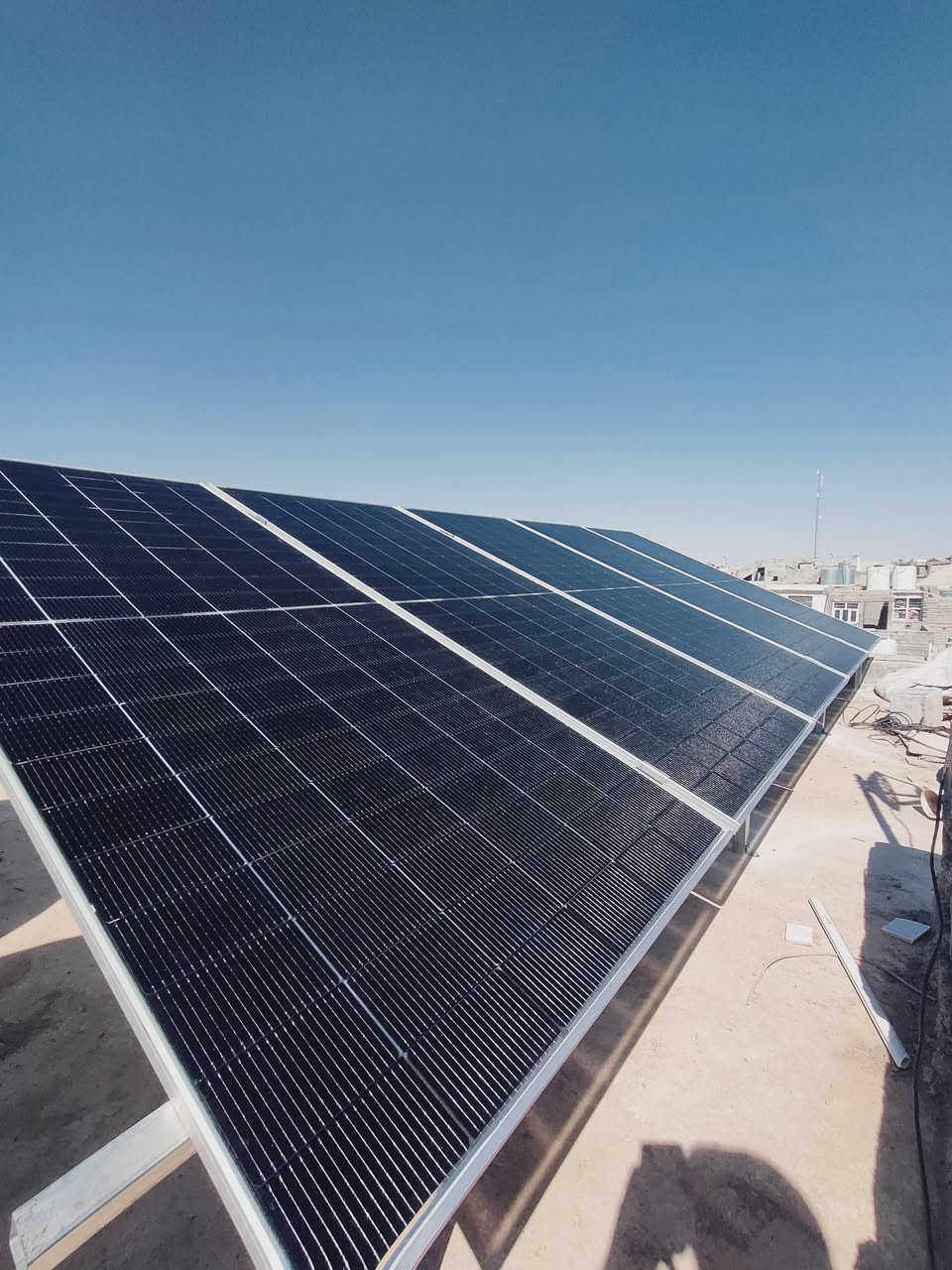 📍جلولاء_حي الخضراء
تم تنصيب طاقة شمسية (ماركة شيساج العالمية)
بقدرة10امبير نهاري☀️ 8امبير ليلي🌖

تتكون المنظومة من انفيرتر بقدرة3.5 kw✅
وبطارية بقدرة 8 kw✅+بورد سيطرة متكامل✅
مع هيكل حديد مغلون لالواح شركة لونجي عدد 5✅

ضمان البطارية 5سنوات حقيقية✅✅
ضمان الانفيرتر 2سنوات حقيقية ✅✅

للتواصل :
*********** المهندس صالح الحربي
*********** محمد صالح الحربي
