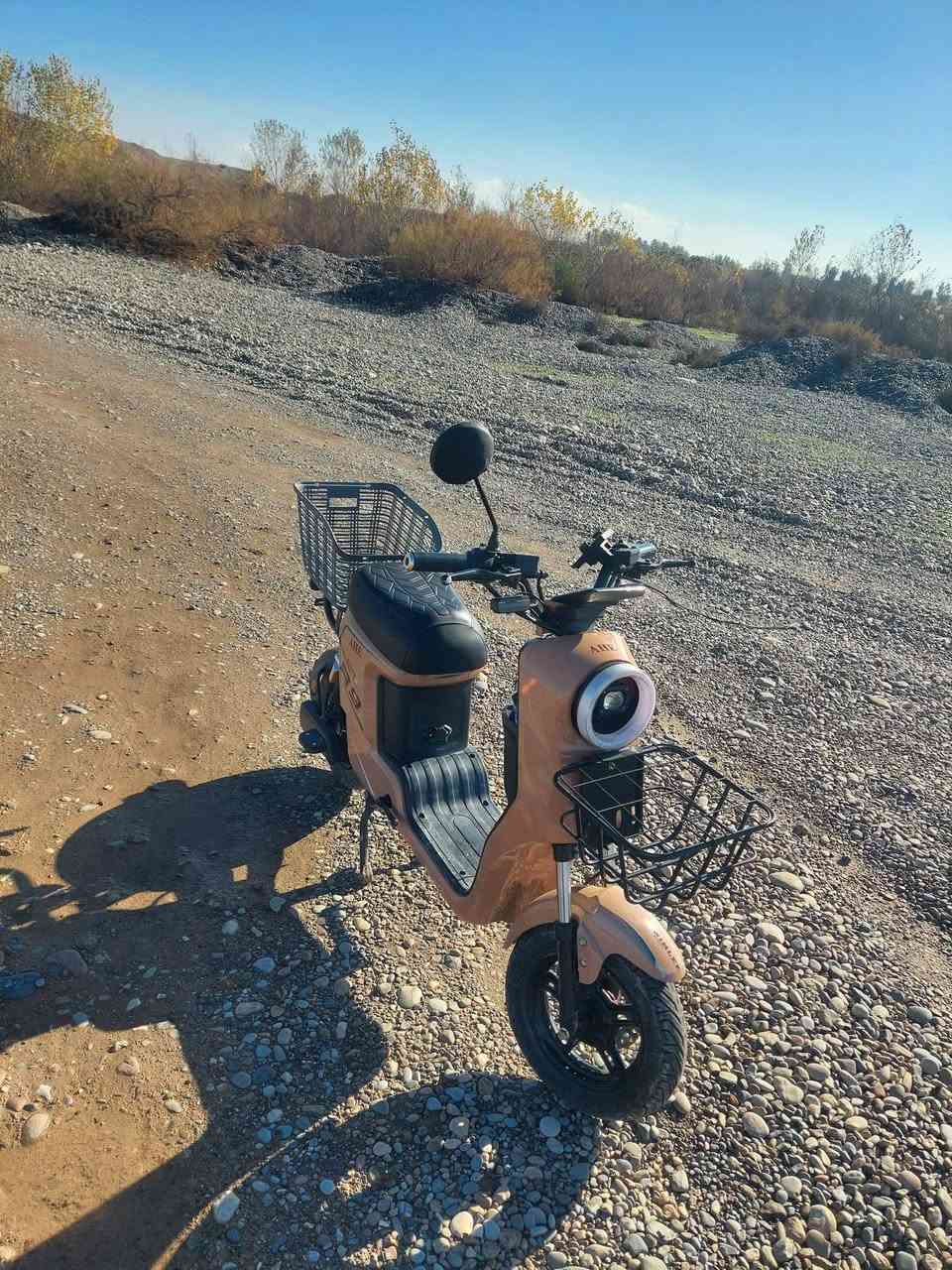 يوجد موطور شحن R9 نضيف شرط موديل 2025 سرعه 109 ملف الفين بطاريات اصليه شركة ولي فول السعر 435 أوبي مجال قليل للأستفسار الأتصال عله الرقم *********** اومراسلتي خاص
