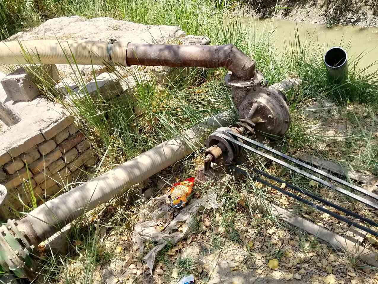 ماطور وخنزيره وقاعده ومذب 15حصان السعر المطلوب 700 العنوان محافظة الديوانية قضاء الشامية بيه مجال قليل كلش حك الجيه رقم الهاتف ***********
