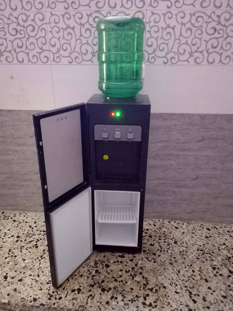 ياالله براد شغال حار بارد نضيف جدآ سعره 80 عنواني بغداد حي الجهاد


**إذا كنت صاحب هذا الإعلان وتريد حذفه لأي سبب، رجاءا أرسل رسالة إلى الدعم الفني**