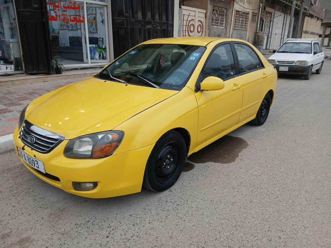 للبيع كيا سبكترا ٢٠٠٨ رقم كربلاء انكليزي مصفره هيئه محرك ٢٠٠٠ الكير والمحرك جيد جدأ تبريد شغال السعر ٧٨ورقه وبيها مجال الاتصال ***********
