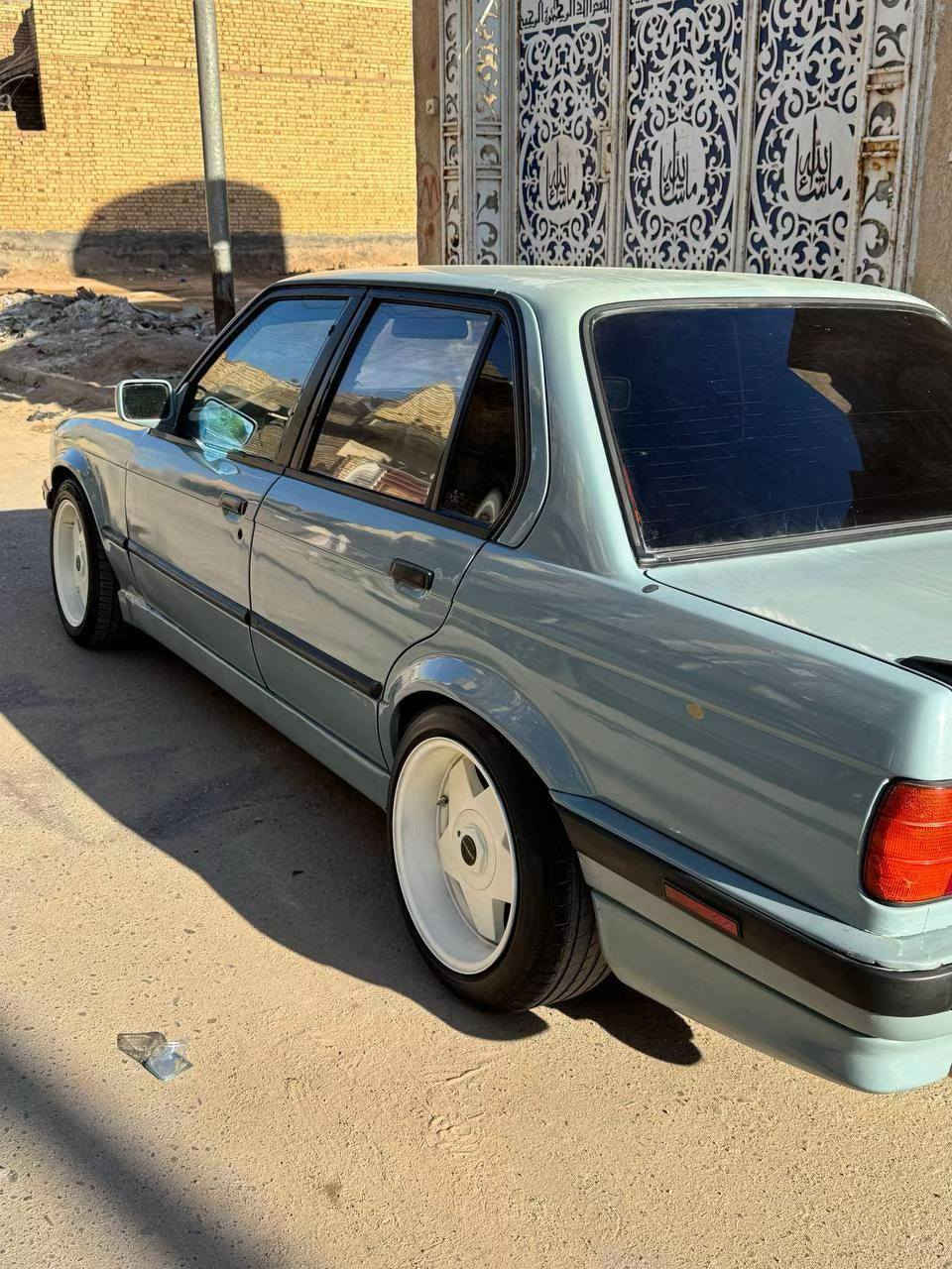 بي ام زعره عليه محرك  مال صكر 28 6V مبرمجه سرعه وباك فاير صالنصه رياضي كهربائيه كير نمره قصيره رياضي سياره ما ناقصه اي شي نضيفه وحلوه بس لان محتاج اريد ابيع سنويته لل29 السعر 45 وبيه مجال الرقم ***********
