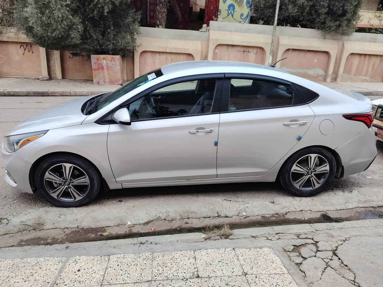 اكسنت 2018
ضرر باب وجاملغ الخلفي
صبغ ربع باب النفر
نص فول
محرك جي دي اي
كير اي تي
محرك گير شرط مامفتوح 
سنوية جديدة كابون بيها 
السعر 119 وبيها مجال
صور سونار كلشي واضح موشراي أتعبني
***********
