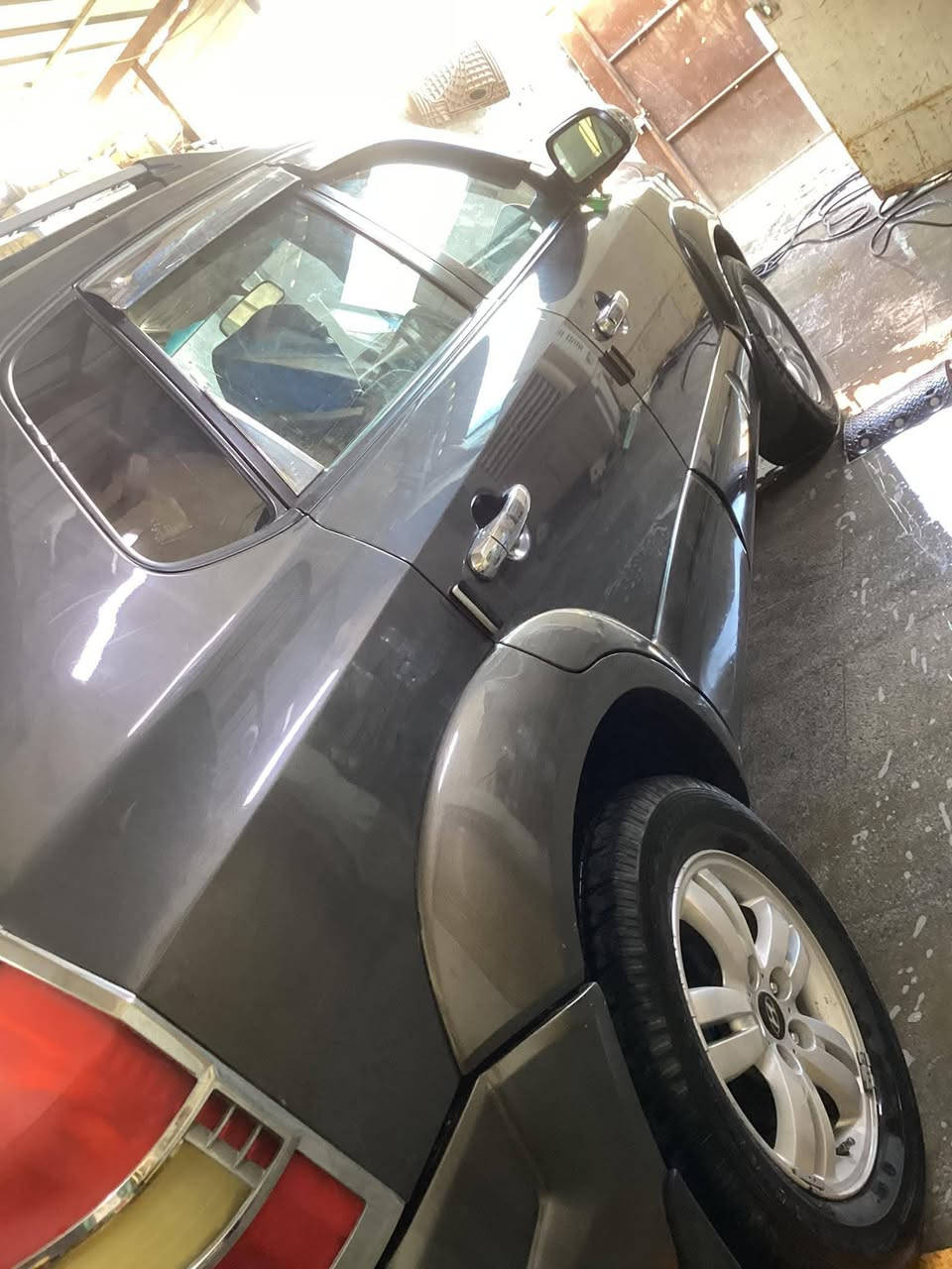 سلام عليكم توسان للبيع 2008 وارد خليجي رقم بغداد حادث صبغ قليل بالجنطه السعر 125 بيه مجال قليل الاستفسار ***********  أو ***********
