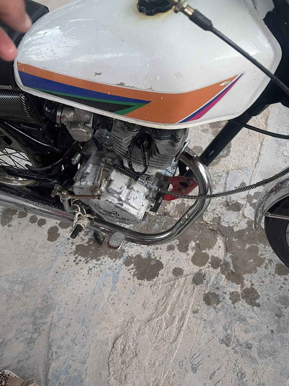 گلك للبيع الهندر من دك يطيح يراده تفتح المكينه سعرها 200بيه مجال


**إذا كنت صاحب هذا الإعلان وتريد حذفه لأي سبب، رجاءا أرسل رسالة إلى الدعم الفني**