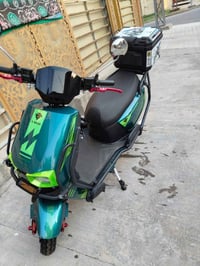 دراجة كهربائية • جديد ونضيف • حي عامل