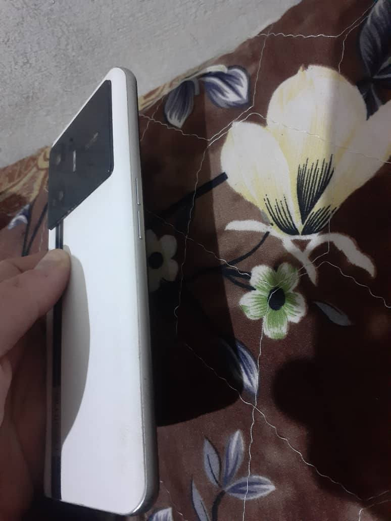 🔥 فرصة – للبيع موبايل قوي 🔥

Realme GT Neo5 SE
رام 16GB + 4GB
ذاكرة 1TB
شاحن سريع 100W أصلي
مع العلبة وكل أغراضه
الجهاز نظيف جدًا واستعمال خفيف

💰 السعر: 280 دولار

للتواصل خاص.


**إذا كنت صاحب هذا الإعلان وتريد حذفه لأي سبب، رجاءا أرسل رسالة إلى الدعم الفني**