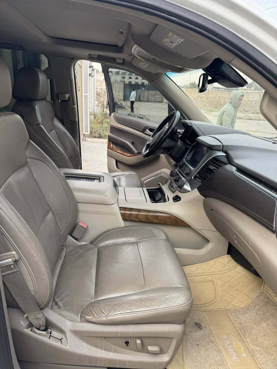 اسلام عليكم 
تاهو أدوات  نضافه فول 
كص قماره
دخول جديد
الموديل: 2015 
المواصفات 
LTZ  فول فول 
مقاعد جلد 
داخل عسلي 
ويل كب كروم 
 
———————————
أدوات أدوات ادوات
———————————
السعر 130 ويه مجال 
 
اي استفسار لتصال
***********
‏‬‏
مكان السياره بغدااد
