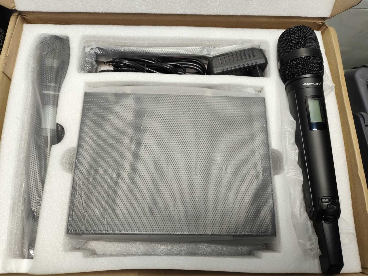 اخوان شلعه 3 مايكات هالشكل كاملات جدد كبس
كلهن ب 160 بالعافيه


**إذا كنت صاحب هذا الإعلان وتريد حذفه لأي سبب، رجاءا أرسل رسالة إلى الدعم الفني**