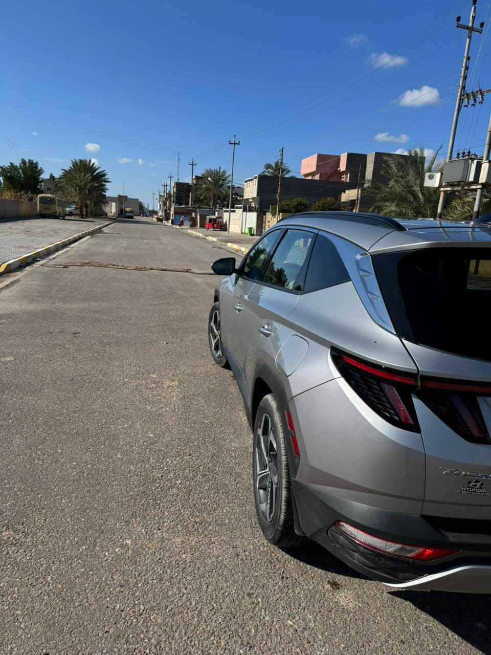 سلام عليكم توسان٢٣ توسان فول مواصفات١/١
بدون تبديل 
بدون ايرباك حادث خلفي بسيط جدا مكان سياره بغداد الشعب
***********
