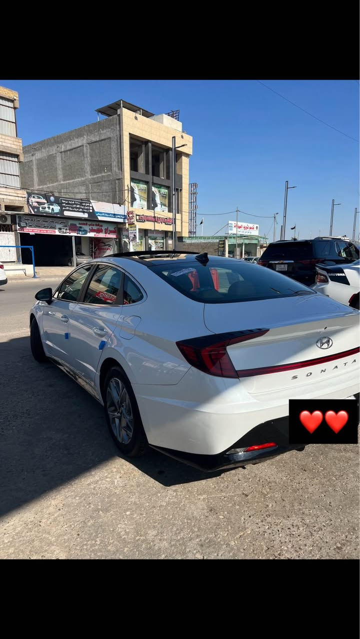 هونداي سوناتا 2020 امريكي الضرر فقط بنيد مبدل نفس الون ابيض ايرباك ما ضارب وما بيها لا شاصي ولا لغد  سياره فول مو اربع كامرات مكينه 2500 رقم اربيل الجديد تريد وكاله تريد تحويل بيها بارد بلجاملغ الامامي  قليل بصمات 2 مو وحده سياره جديده  ما بيها نقص السعر 180$ 
عنوانها بصره 
الرقم *********** البصرة, العراق
